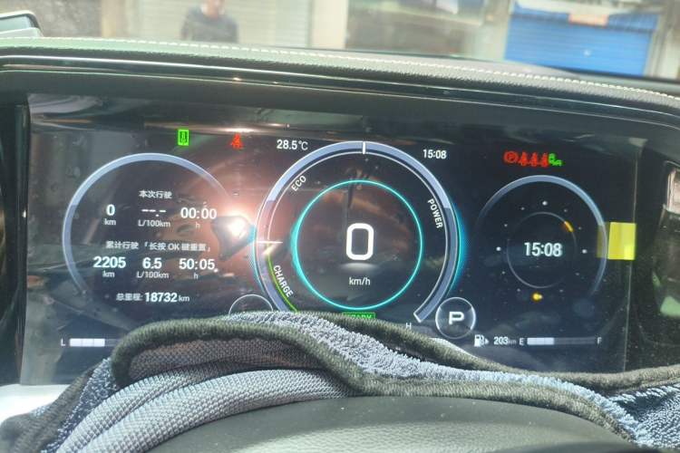 Used GAC Trumpchi GS8 2024 Dual-Motor Series 2.0TM Two-Wheel Drive Premium Edition Instrument Cluster