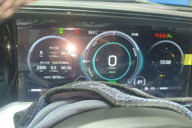 Used GAC Trumpchi GS8 2024 Dual-Motor Series 2.0TM Two-Wheel Drive Premium Edition Odometer Close Up