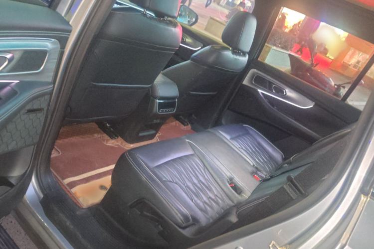 Used GAC Trumpchi GS8 2024 Linghang Series 2.0 TGDI Two-Wheel Drive Luxury Smart Connectivity Version Interior 1