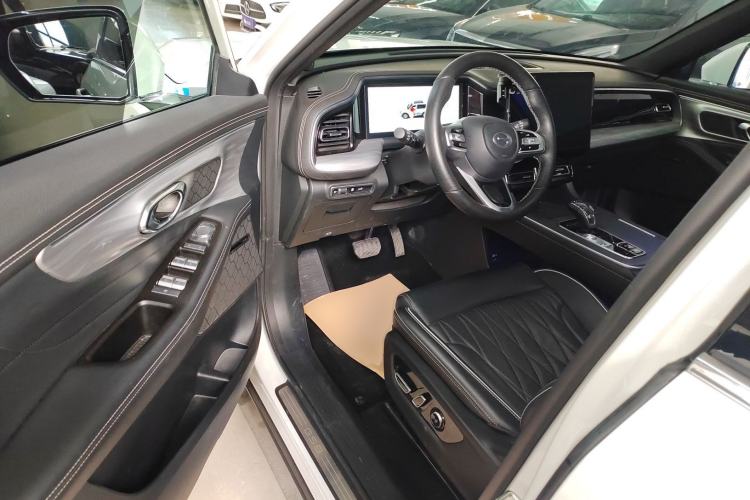 Used GAC Trumpchi GS8 2024 Linghang Series 2.0 TGDI Two-Wheel Drive Luxury Smart Connectivity Version Driver Seat