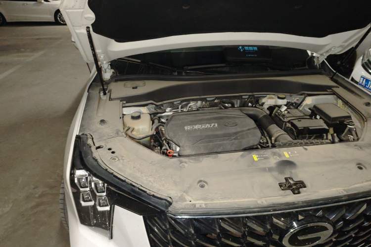 Used GAC Trumpchi GS8 2024 Linghang Series 2.0 TGDI Two-Wheel Drive Luxury Smart Connectivity Version Engine Bay Right