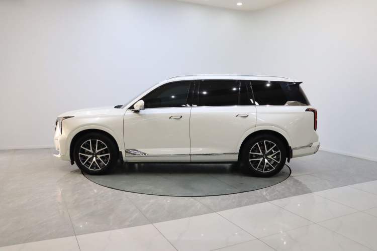 Used GAC Trumpchi GS8 2024 Dual-Motor Series 2.0TM Two-Wheel Drive Premium Edition Exterior 3