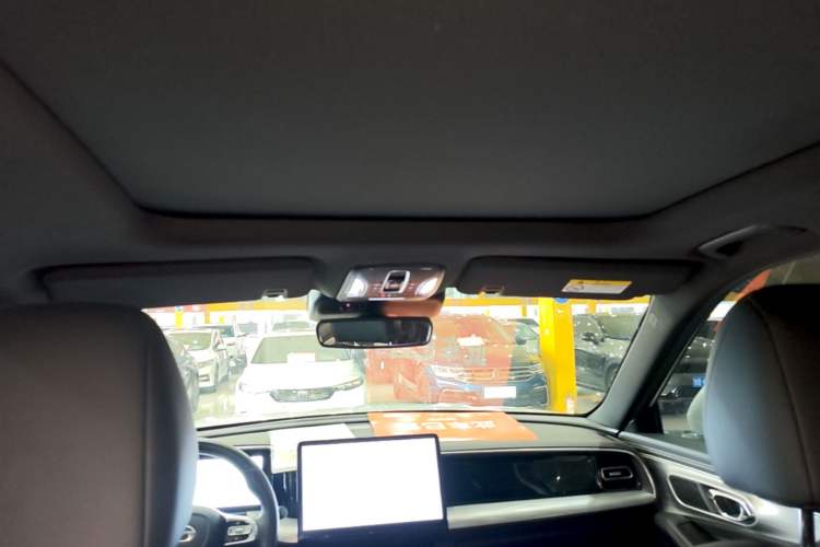 Used GAC Trumpchi GS8 2024 Linghang Series 2.0 TGDI Two-Wheel Drive Luxury Smart Connectivity Version Headliner