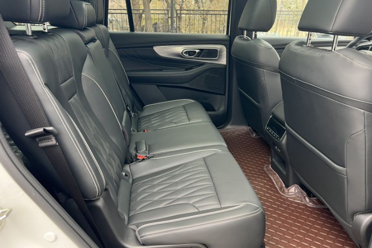 Used GAC Trumpchi GS8 2024 Linghang Series 2.0 TGDI Two-Wheel Drive Luxury Smart Connectivity Version Interior 10