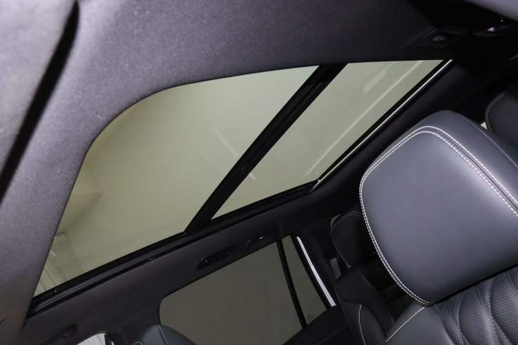 Used GAC Trumpchi GS8 2024 Dual-Motor Series 2.0TM Two-Wheel Drive Premium Edition Interior 4