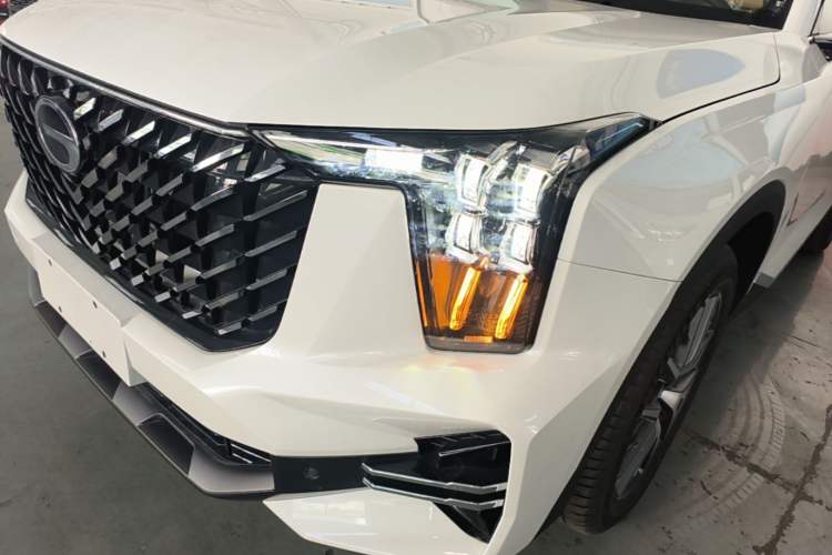 Used GAC Trumpchi GS8 2024 Linghang Series 2.0 TGDI Two-Wheel Drive Luxury Smart Connectivity Version Left Front Headlight