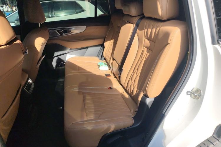 Used GAC Trumpchi GS8 2024 Linghang Series 2.0 TGDI Four-Wheel Drive Luxury Smart Connectivity Version Left Rear Seat