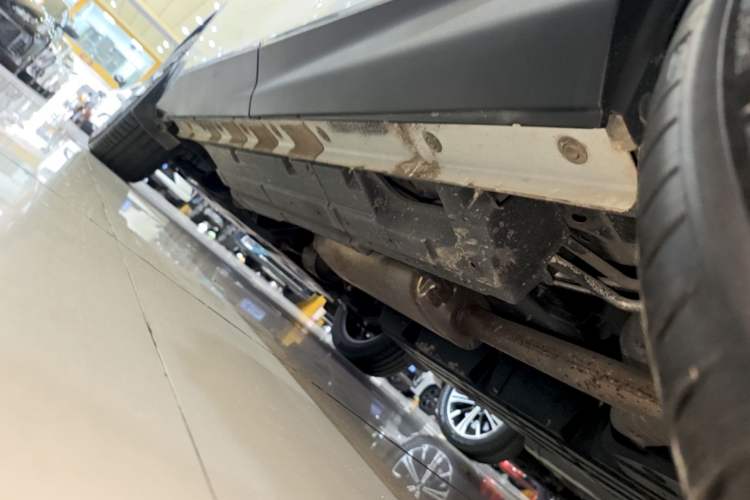 Used GAC Trumpchi GS8 2024 Linghang Series 2.0 TGDI Two-Wheel Drive Luxury Smart Connectivity Version Left Side Sill