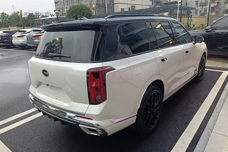 Used GAC Trumpchi GS8 2024 Dual-Motor Series 2.0TM Two-Wheel Drive Premium Edition Rear Right 45 Deg