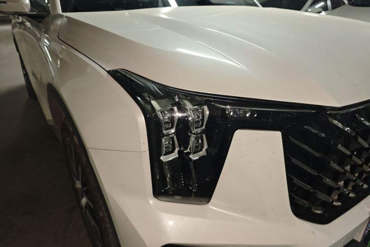 Used GAC Trumpchi GS8 2024 Linghang Series 2.0 TGDI Two-Wheel Drive Luxury Smart Connectivity Version Right Front Headlight