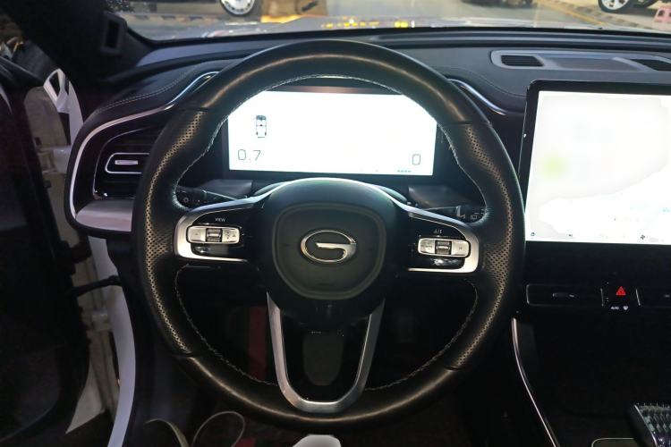 Used GAC Trumpchi GS8 2024 Linghang Series 2.0 TGDI Two-Wheel Drive Luxury Smart Connectivity Version Steering Wheel