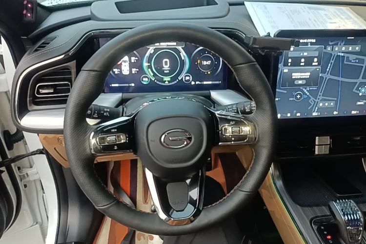 Used GAC Trumpchi GS8 2024 Dual-Motor Series 2.0TM Two-Wheel Drive Premium Edition Steering Wheel