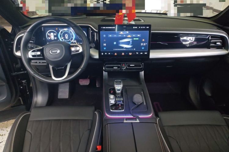 Used GAC Trumpchi GS8 2025 Linghang Series 2.0 TGDI Two-Wheel-Drive Luxury Edition 5 Seats Center Console