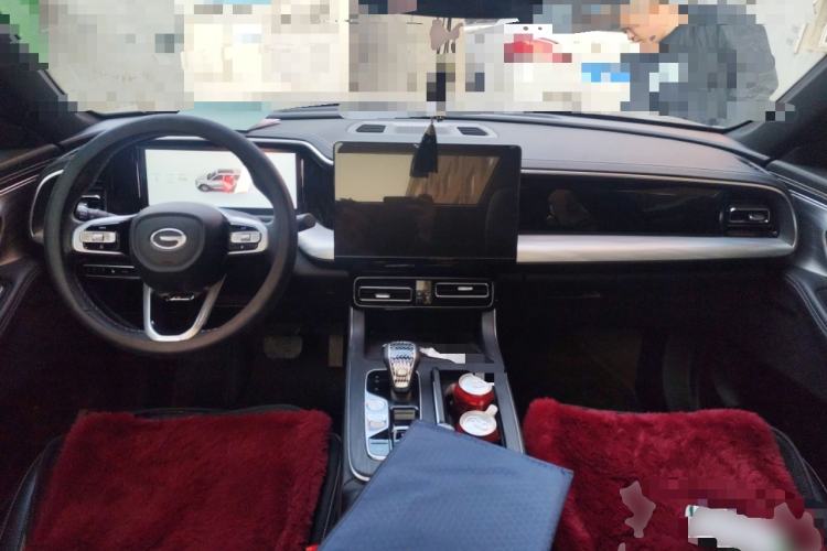 Used GAC Trumpchi GS8 2025 Linghang Series 2.0 TGDI Two-Wheel-Drive Luxury Edition 5 Seats Center Console
