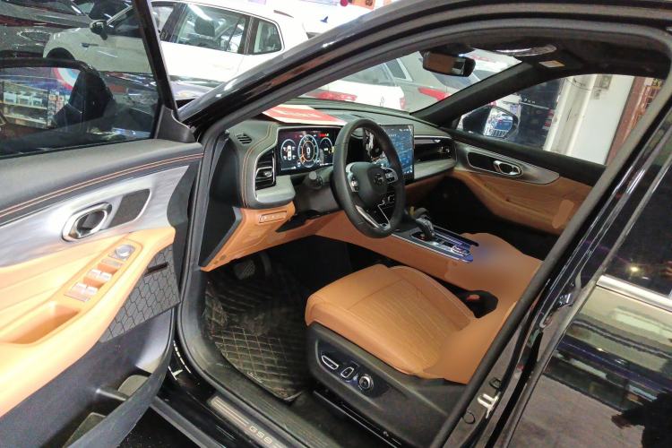 Used GAC Trumpchi GS8 2025 Linghang Series 2.0 TGDI Two-Wheel-Drive Luxury Edition 5 Seats Driver Seat