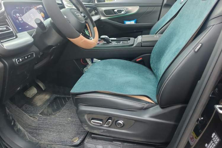 Used GAC Trumpchi GS8 2025 Linghang Series 2.0 TGDI Two-Wheel-Drive Luxury Edition 5 Seats Driver Seat