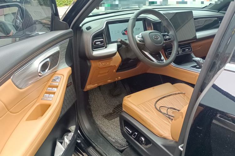 Used GAC Trumpchi GS8 2025 Linghang Series 2.0 TGDI Two-Wheel-Drive Luxury Edition 5 Seats Driver Seat