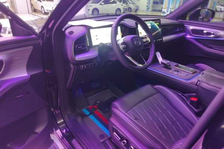 Used GAC Trumpchi GS8 2025 Linghang Series 2.0 TGDI Two-Wheel-Drive Luxury Edition 5 Seats Driver Seat
