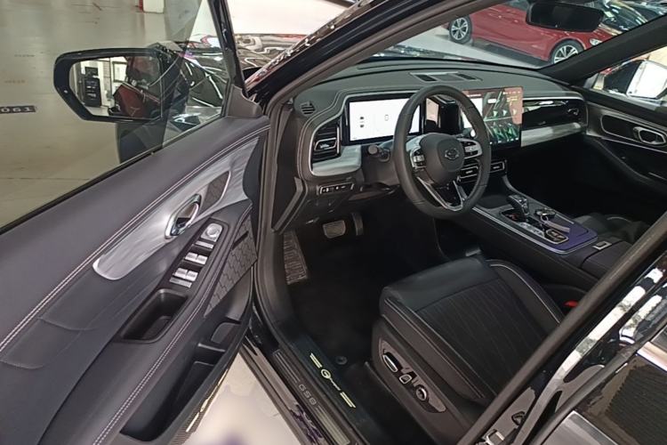 Used GAC Trumpchi GS8 2025 Linghang Series 2.0 TGDI Two-Wheel-Drive Luxury Edition 5 Seats Driver Seat