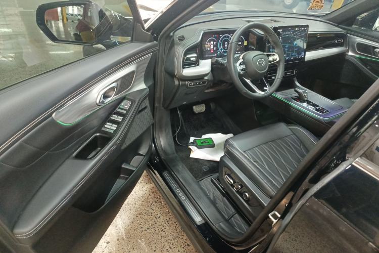 Used GAC Trumpchi GS8 2025 Linghang Series 2.0 TGDI Two-Wheel-Drive Luxury Edition 5 Seats Driver Seat
