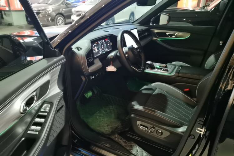 Used GAC Trumpchi GS8 2025 Linghang Series 2.0 TGDI Two-Wheel-Drive Luxury Edition 5 Seats Driver Seat
