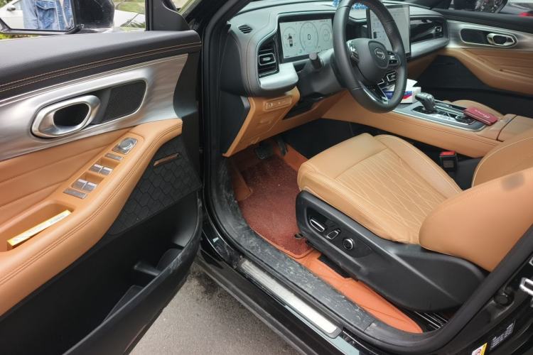 Used GAC Trumpchi GS8 2025 Linghang Series 2.0 TGDI Two-Wheel-Drive Luxury Edition 5 Seats Driver Seat