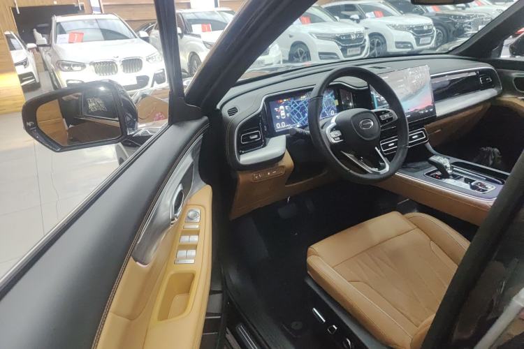 Used GAC Trumpchi GS8 2025 Linghang Series 2.0 TGDI Two-Wheel-Drive Luxury Edition 5 Seats Driver Seat