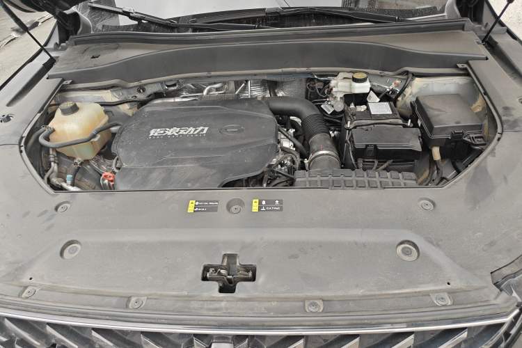 Used GAC Trumpchi GS8 2025 Linghang Series 2.0 TGDI Two-Wheel-Drive Luxury Edition 5 Seats Engine Bay