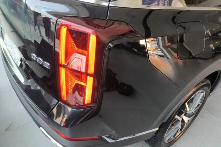 Used GAC Trumpchi GS8 2025 Linghang Series 2.0 TGDI Two-Wheel-Drive Luxury Edition 5 Seats Exterior 1