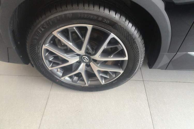 Used GAC Trumpchi GS8 2025 Linghang Series 2.0 TGDI Two-Wheel-Drive Luxury Edition 5 Seats Exterior 2