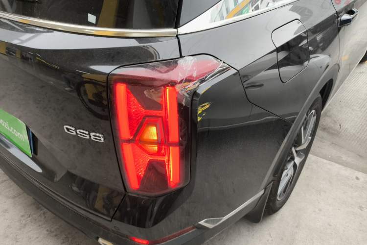 Used GAC Trumpchi GS8 2025 Linghang Series 2.0 TGDI Two-Wheel-Drive Luxury Edition 5 Seats Exterior 3