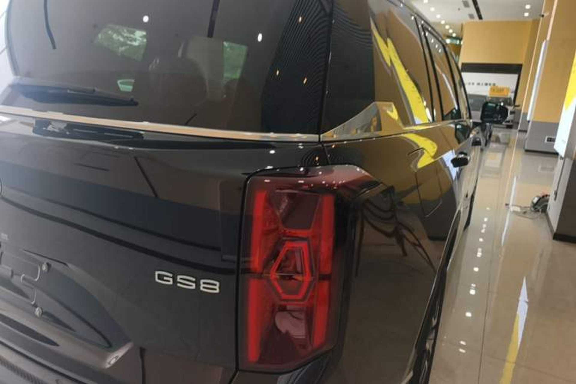 Used GAC Trumpchi GS8 2025 Linghang Series 2.0 TGDI Two-Wheel-Drive Luxury Edition 5 Seats Exterior 3