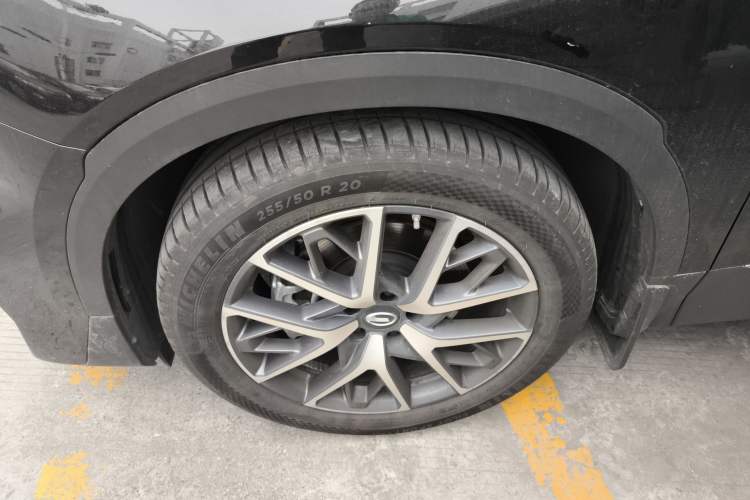 Used GAC Trumpchi GS8 2025 Linghang Series 2.0 TGDI Two-Wheel-Drive Luxury Edition 5 Seats Exterior 4