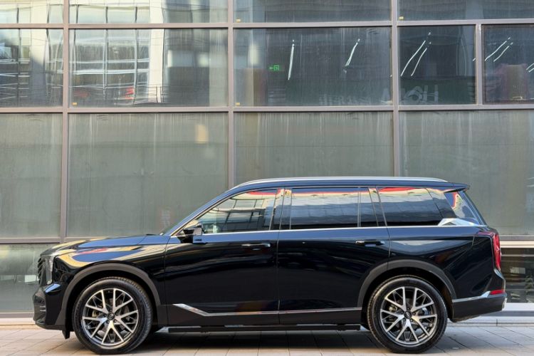 Used GAC Trumpchi GS8 2025 Linghang Series 2.0 TGDI Two-Wheel-Drive Luxury Edition 5 Seats Exterior 4