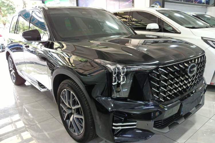 Used GAC Trumpchi GS8 2025 Linghang Series 2.0 TGDI Two-Wheel-Drive Luxury Edition 5 Seats Front Right 45 Deg