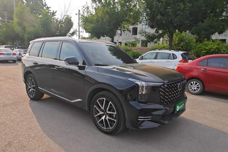 Used GAC Trumpchi GS8 2025 Linghang Series 2.0 TGDI Two-Wheel-Drive Luxury Edition 5 Seats Front Right 45 Deg