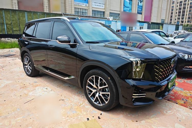 Used GAC Trumpchi GS8 2025 Linghang Series 2.0 TGDI Two-Wheel-Drive Luxury Edition 5 Seats Front Right 45 Deg