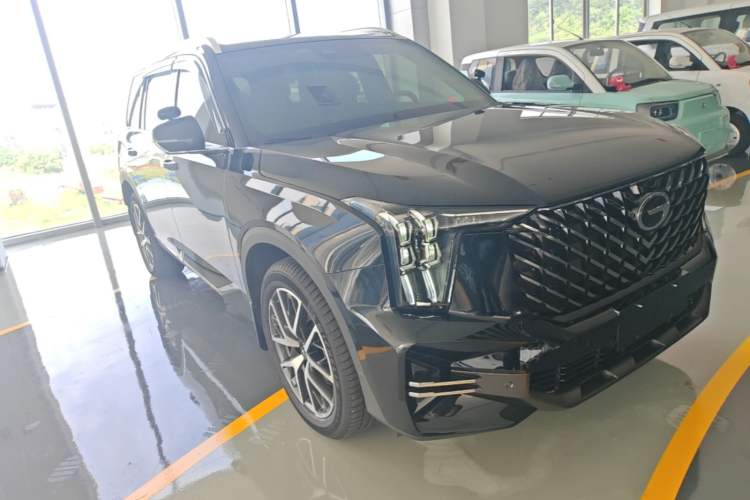 Used GAC Trumpchi GS8 2025 Linghang Series 2.0 TGDI Four-Wheel-Drive Luxury Edition 5 Seats Front Right 45 Deg