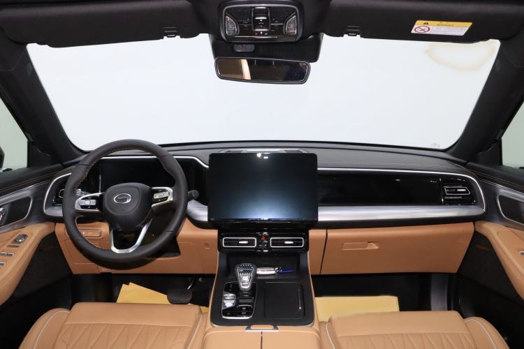 Used GAC Trumpchi GS8 2025 Linghang Series 2.0 TGDI Two-Wheel-Drive Luxury Edition 5 Seats Gear Lever