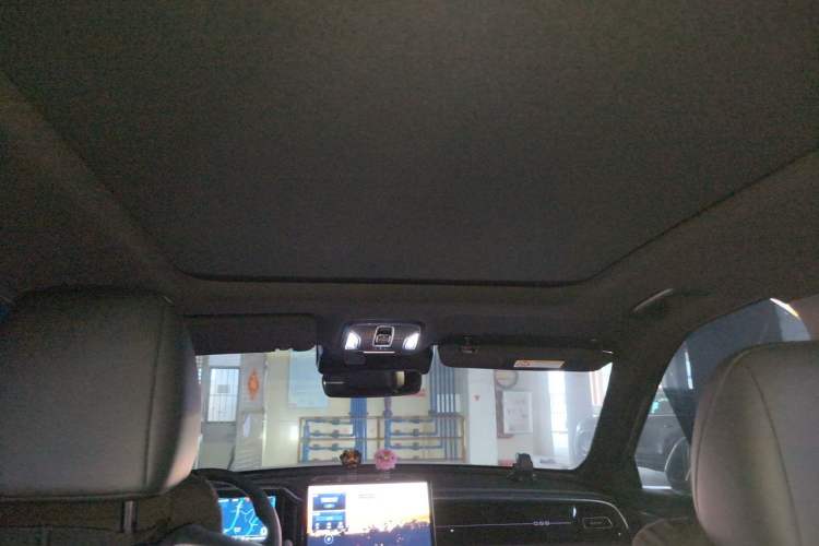 Used GAC Trumpchi GS8 2025 Linghang Series 2.0 TGDI Two-Wheel-Drive Luxury Edition 5 Seats Headliner