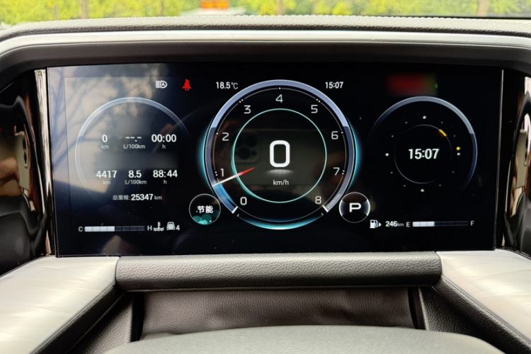 Used GAC Trumpchi GS8 2025 Linghang Series 2.0 TGDI Two-Wheel-Drive Luxury Edition 5 Seats Instrument Cluster