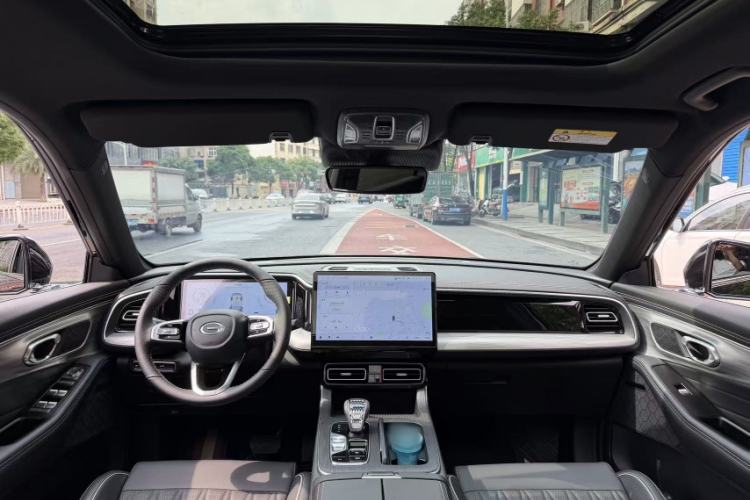 Used GAC Trumpchi GS8 2025 Linghang Series 2.0 TGDI Two-Wheel-Drive Luxury Edition 5 Seats Interior 1