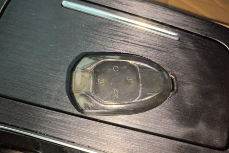 Used GAC Trumpchi GS8 2025 Linghang Series 2.0 TGDI Two-Wheel-Drive Luxury Edition 5 Seats Interior 1