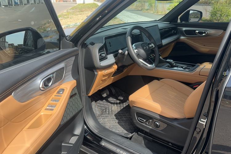Used GAC Trumpchi GS8 2025 Linghang Series 2.0 TGDI Two-Wheel-Drive Luxury Edition 5 Seats Interior 1