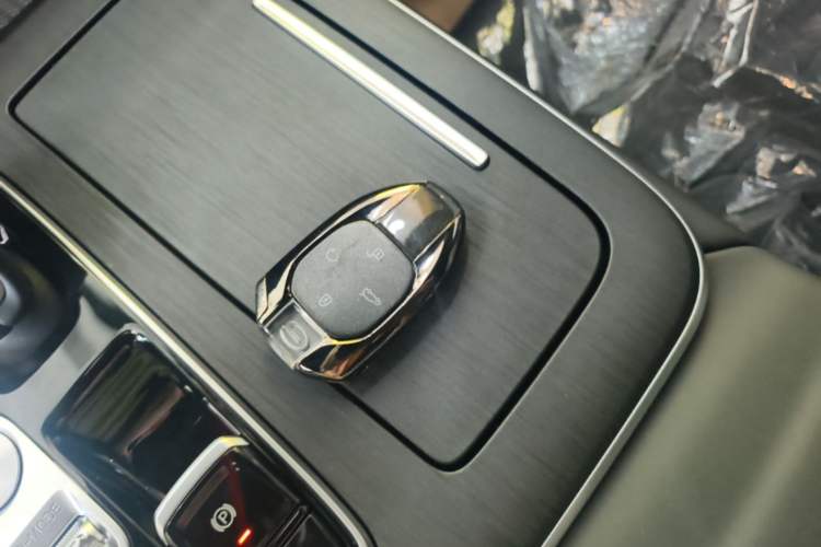 Used GAC Trumpchi GS8 2025 Linghang Series 2.0 TGDI Two-Wheel-Drive Luxury Edition 5 Seats Interior 1