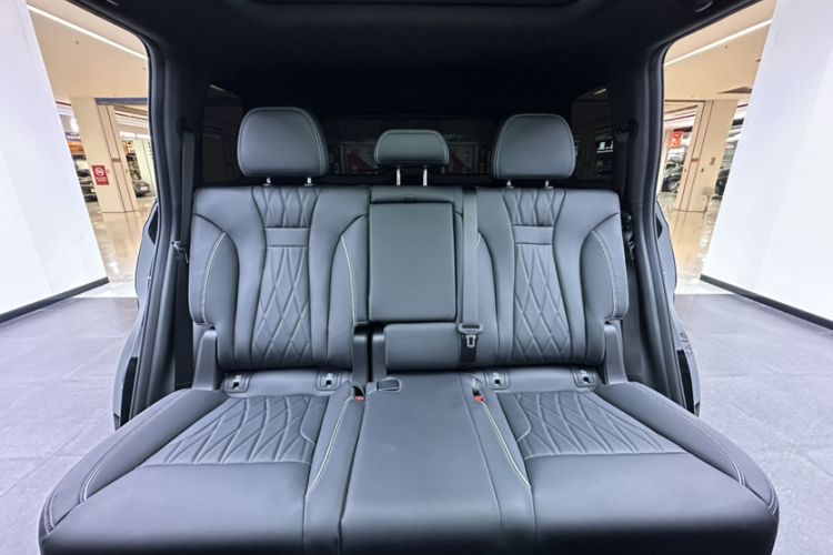 Used GAC Trumpchi GS8 2025 Linghang Series 2.0 TGDI Two-Wheel-Drive Luxury Edition 5 Seats Interior 12
