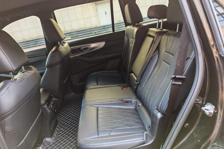 Used GAC Trumpchi GS8 2025 Linghang Series 2.0 TGDI Two-Wheel-Drive Luxury Edition 5 Seats Interior 4