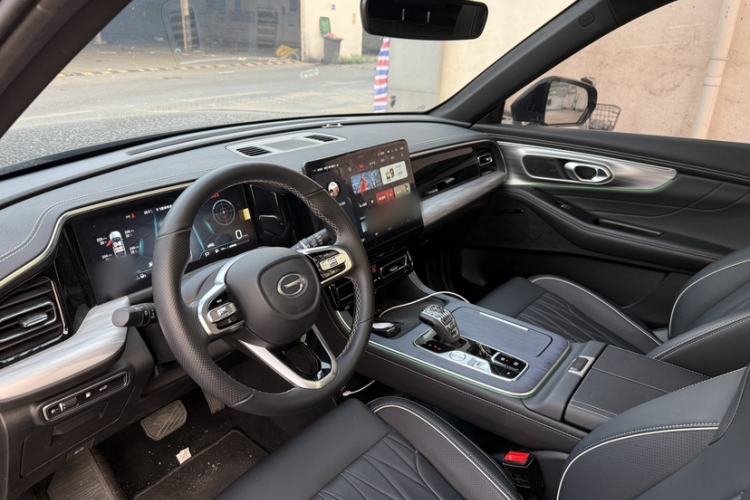 Used GAC Trumpchi GS8 2025 Linghang Series 2.0 TGDI Two-Wheel-Drive Luxury Edition 5 Seats Interior 7