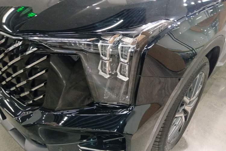Used GAC Trumpchi GS8 2025 Linghang Series 2.0 TGDI Two-Wheel-Drive Luxury Edition 5 Seats Left Front Headlight