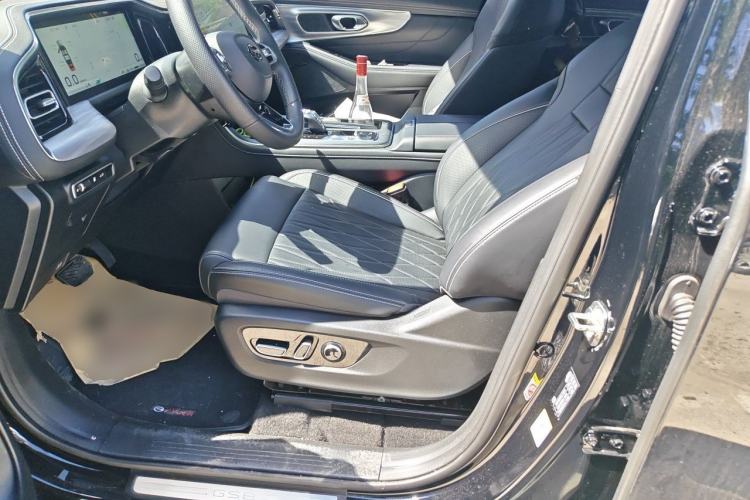Used GAC Trumpchi GS8 2025 Linghang Series 2.0 TGDI Two-Wheel-Drive Luxury Edition 5 Seats Left Front Seat
